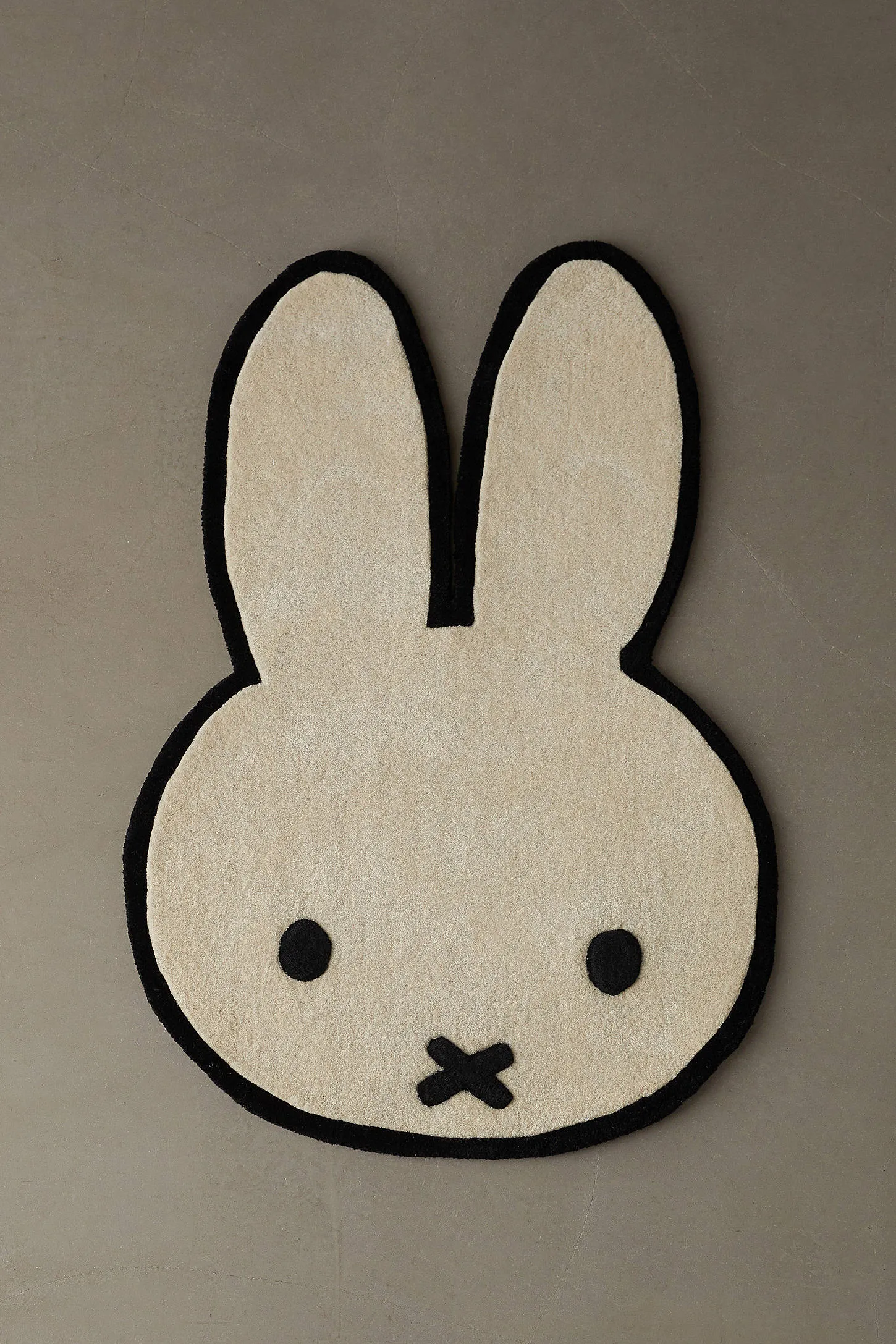 Miffy Rug ALL 2