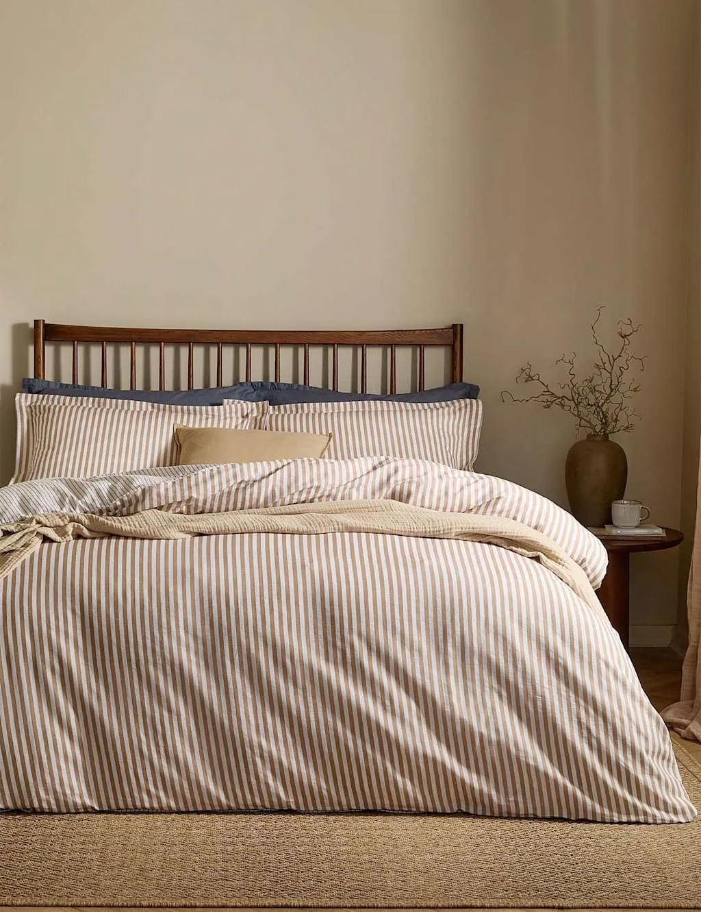 YARD Hebden Striped Cotton Reversible Bedding Set Cream Mix