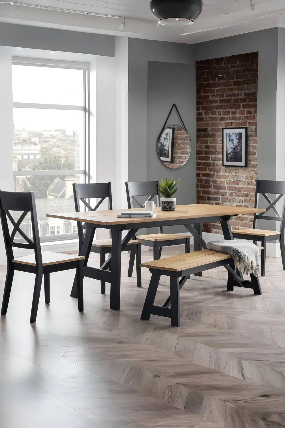 Julian Bowen Hockley Rectangular 4-6 Seater Dining Table in Black 2