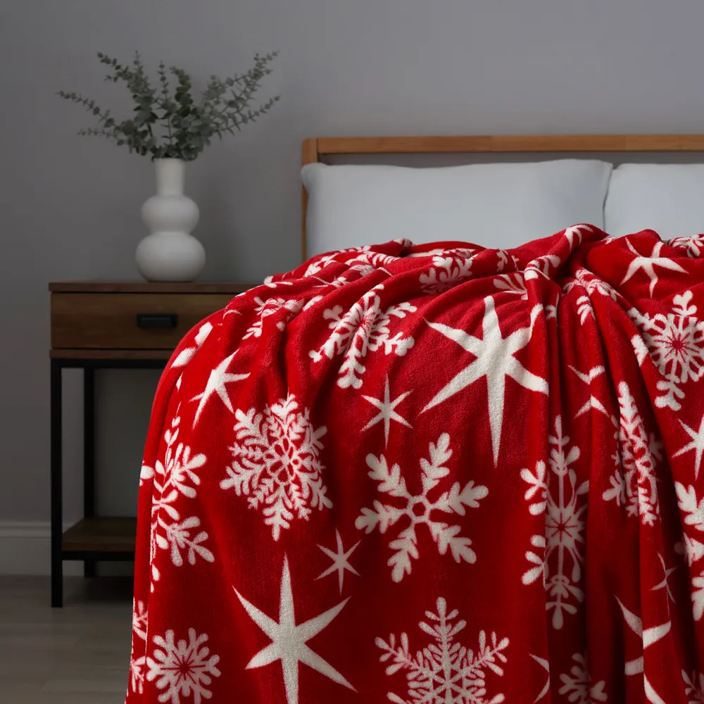 Christmas Snowflake Throw, Red