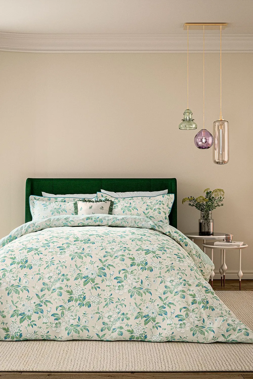 V&A 'Briar Bloom' Cotton Duvet Cover Set in Green