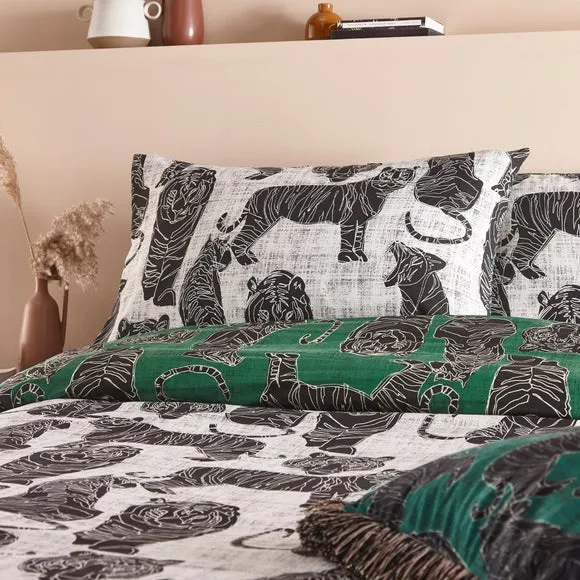 Furn. Wildcat Duvet Cover and Pillowcase Set Jungle Green 5