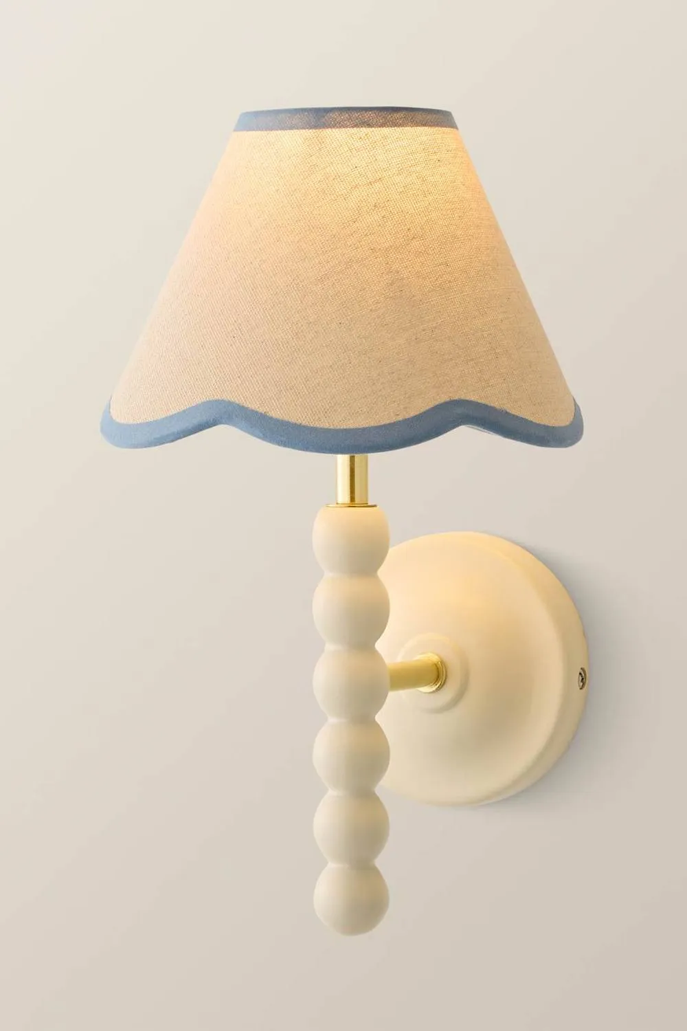 ValueLights Bobbins Cream Bobble Wall Light with Trim Linen Lamp Shade & Bulb in Baby Blue 3