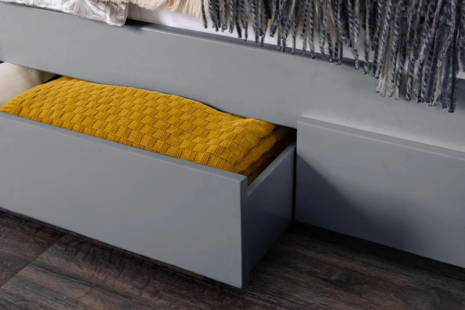 FurnitureboxUK Azure Modern White Solid Pine King Bed + Windsor Mattress + 2 Drawers in Grey 4