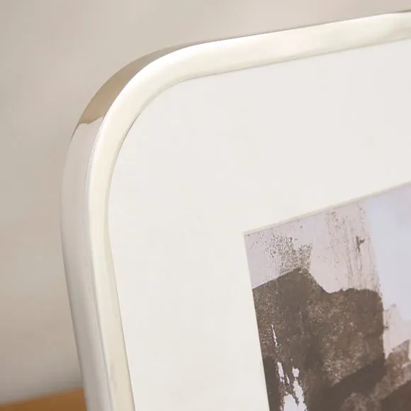 Bellamy Cast Metal Curved Corner Photo Frame 3