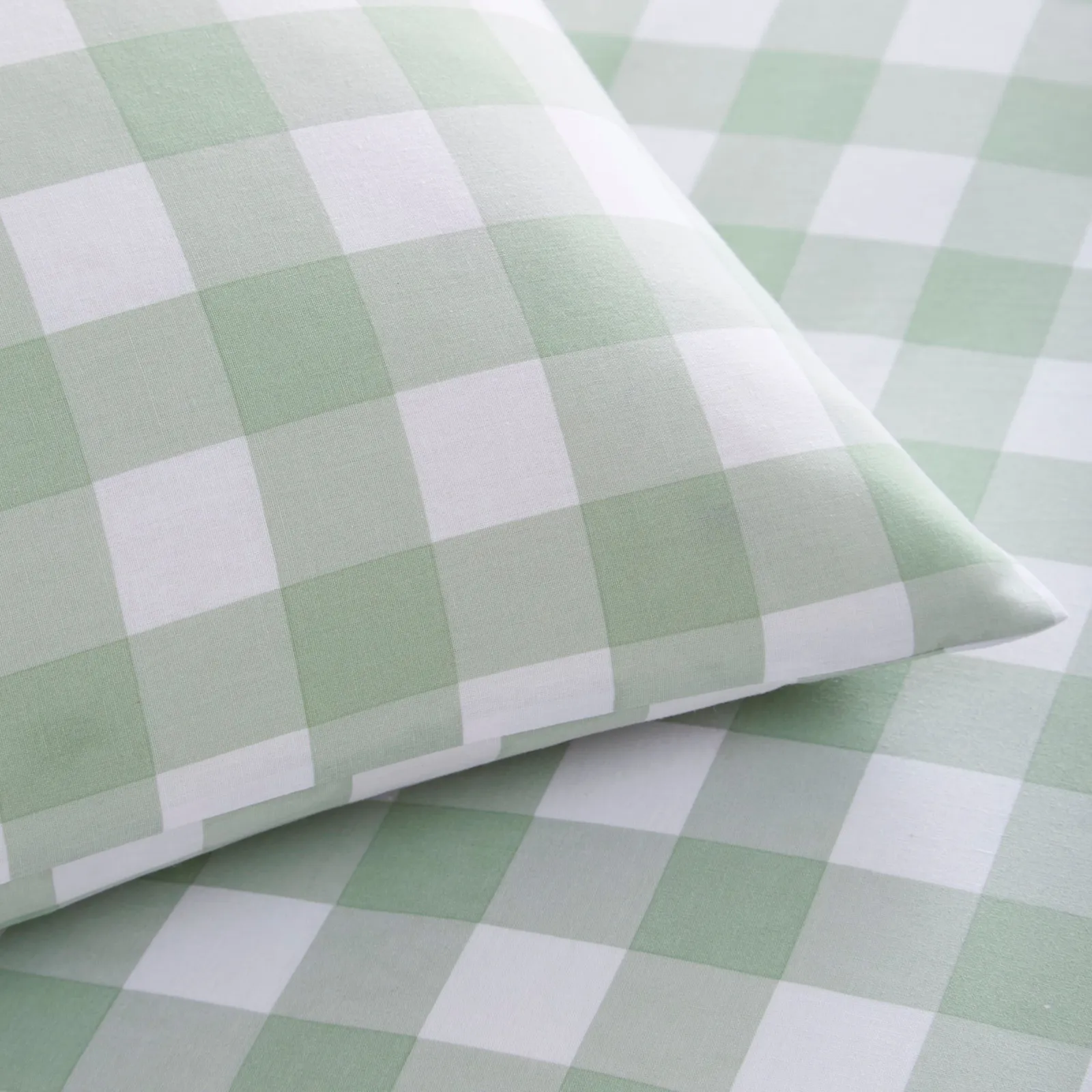 Portfolio Home Gingham Check Bedding Duvet Cover Quilt Set with Pillowcase in Green 2