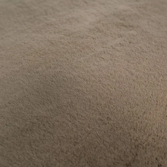 Ivy Luxury Supersoft Faux Fur Rug 2
