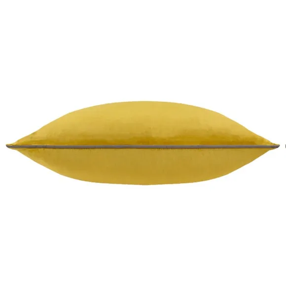 Furn. Square Cushion 3