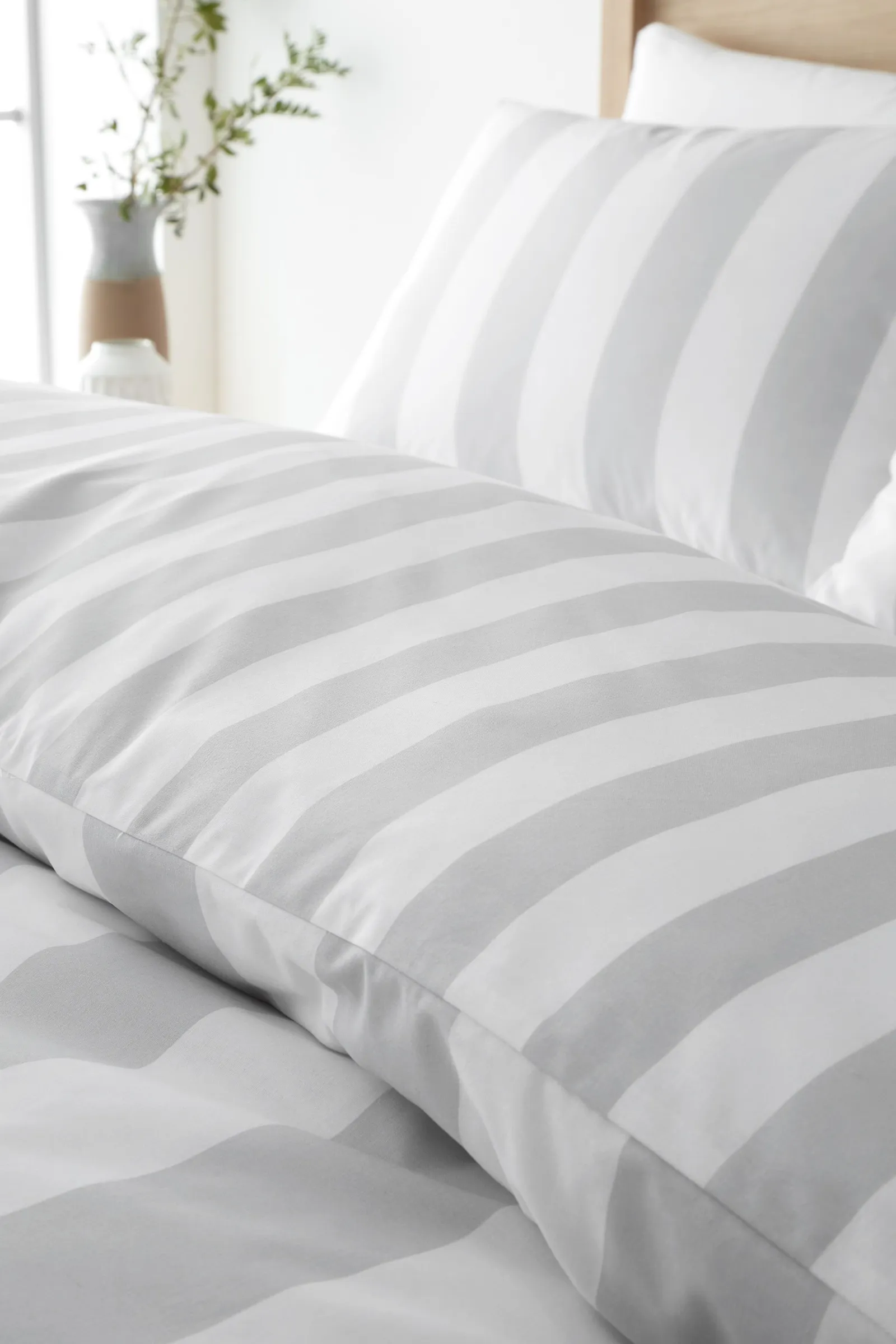 Catherine Lansfield 'Cove Stripe' Reversible Duvet Cover Set in Silver 4
