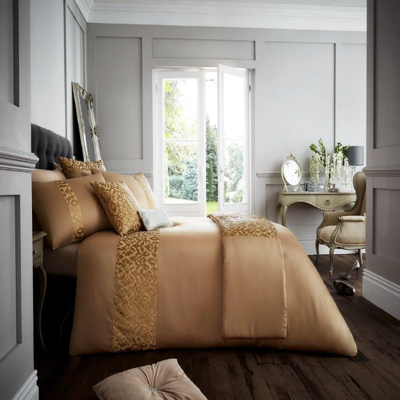 Smart Living Premium Venice Duvet Cover With Pillowcases in Gold