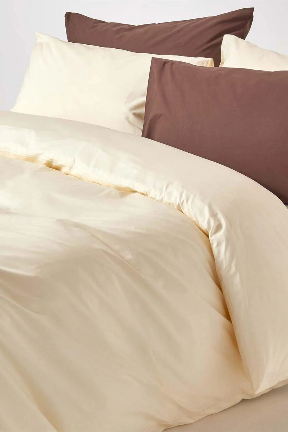 Homescapes Egyptian Cotton Duvet Cover with Pillowcase, 200 TC in Cream 5