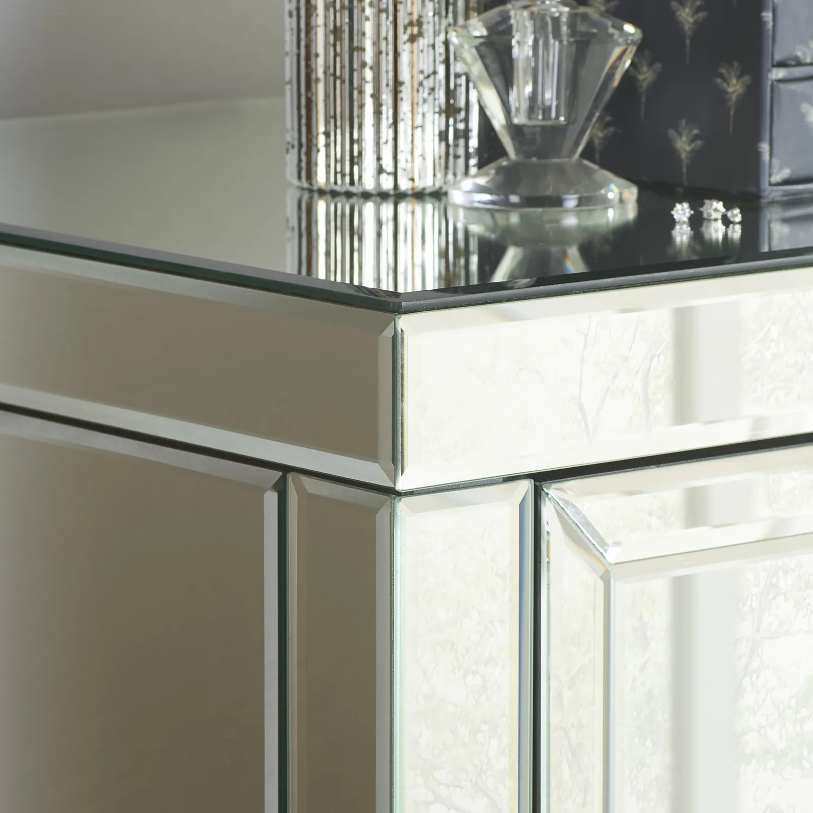 Birlea Valencia 5 Drawer Narrow Chest Mirrored in Silver 3
