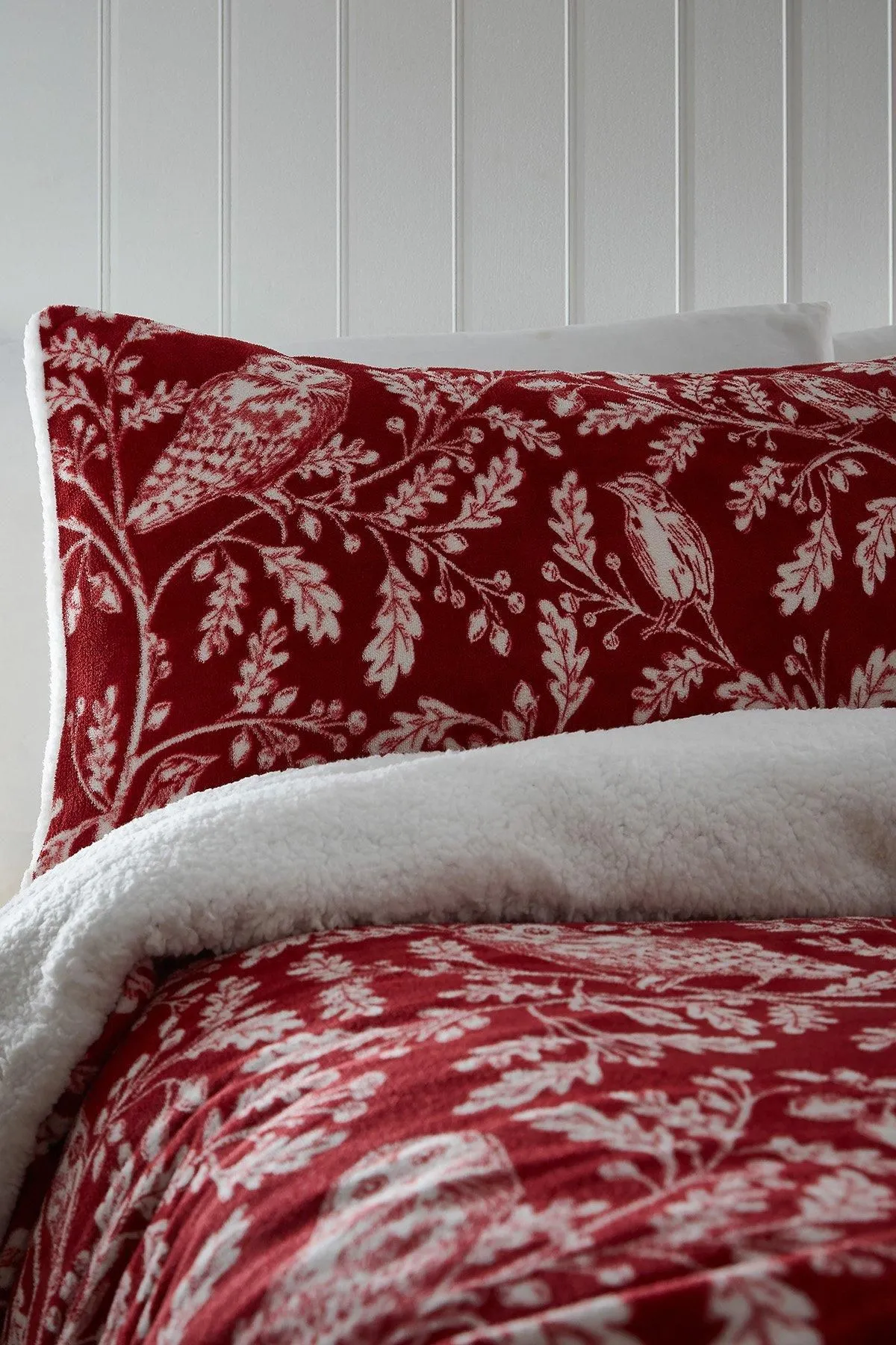 Dreams & Drapes 'Woodland Owls' Fleece Duvet Cover Set in Red 2