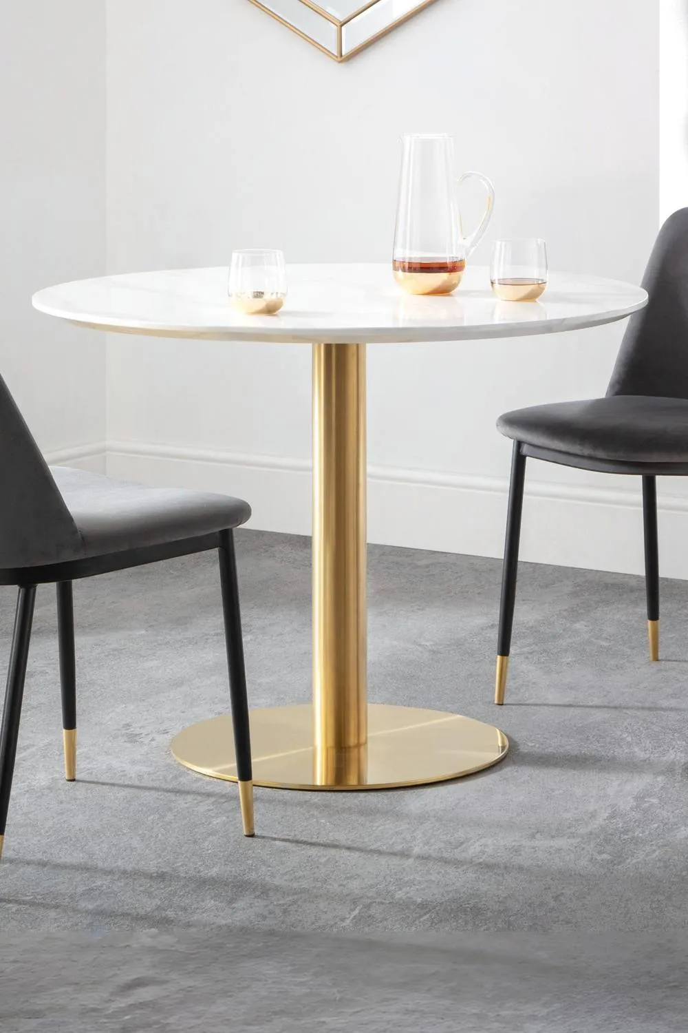 Julian Bowen Palermo Round Pedestal 4 Seater Dining Table in White