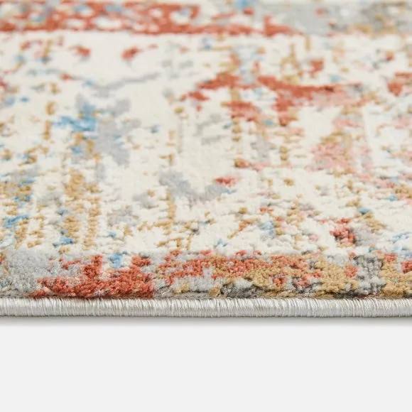 Distressed Look Traditional Rug 4