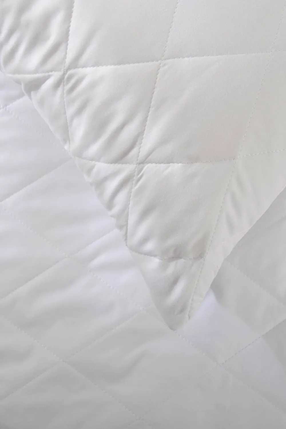 The Lyndon Company Quick Dry Quilted Pillow Protector | Deyongs 1846 in White 2