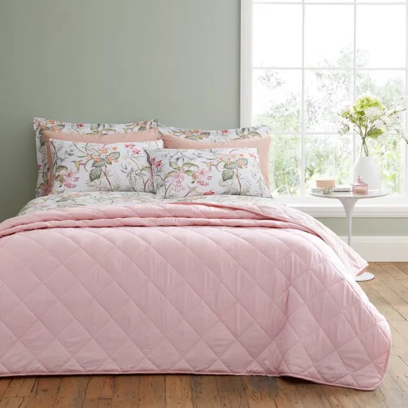 Helston Quilted Bedspread 1