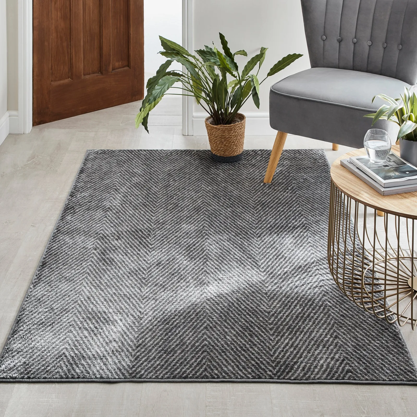 Printed Nylon Chevron 120cm x 170cm Rug Claret