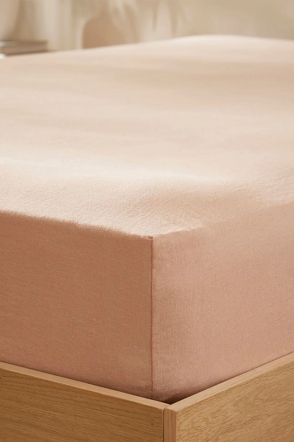 Martex Touch of Linen Fitted Sheet in Pale Pink 5