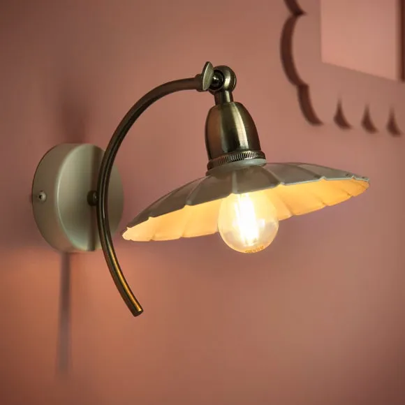 Maya Scallop Wall Light 2