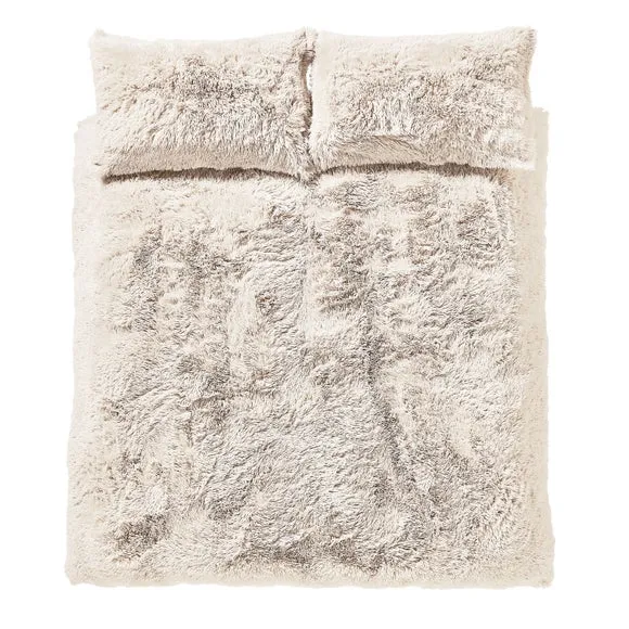 Catherine Lansfield Cuddly Faux Fur Duvet Cover & Pillowcase Set 5
