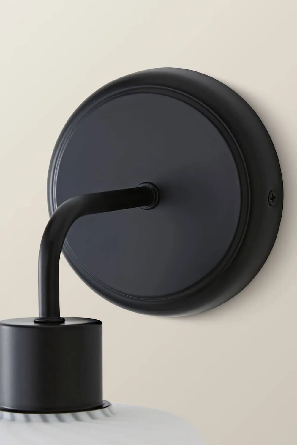 ValueLights Emery Swirl Glass Shade Wall Light in Black 5