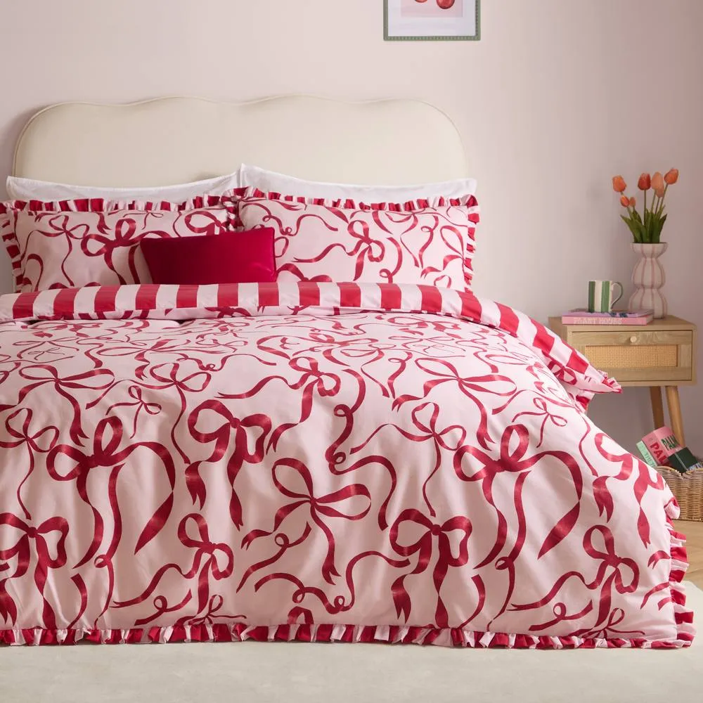 Furn La Vie En Bows Reversible Duvet Cover Set in Pink