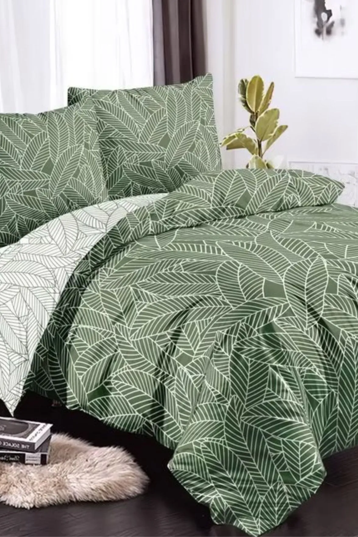Ezysleep Leaf Print Printed Duvet Cover Set in Green