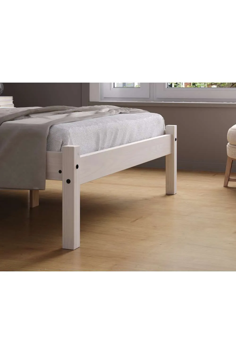 Birlea Trent Bed in White 3