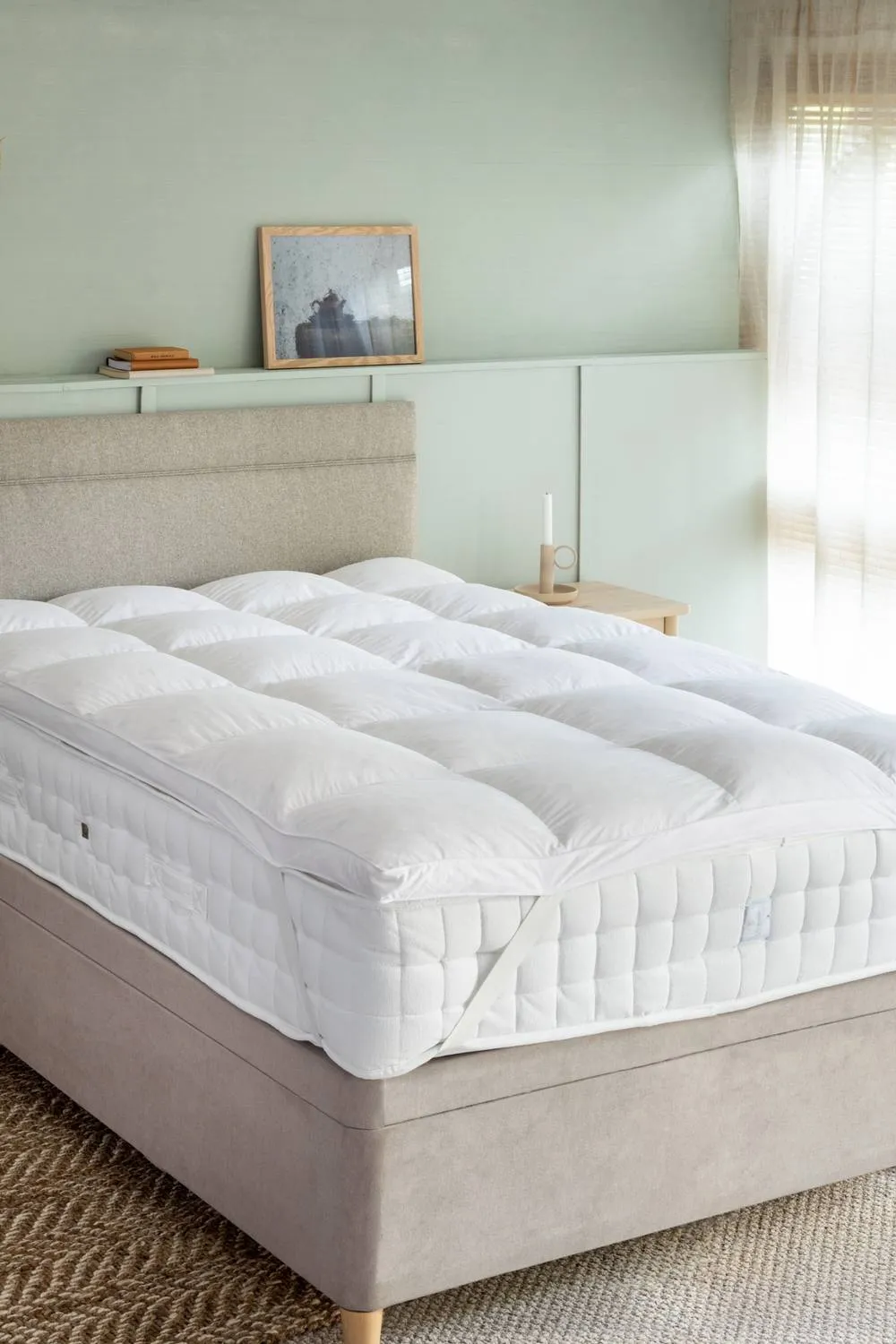 Soak&Sleep Duck Feather Mattress Topper in White