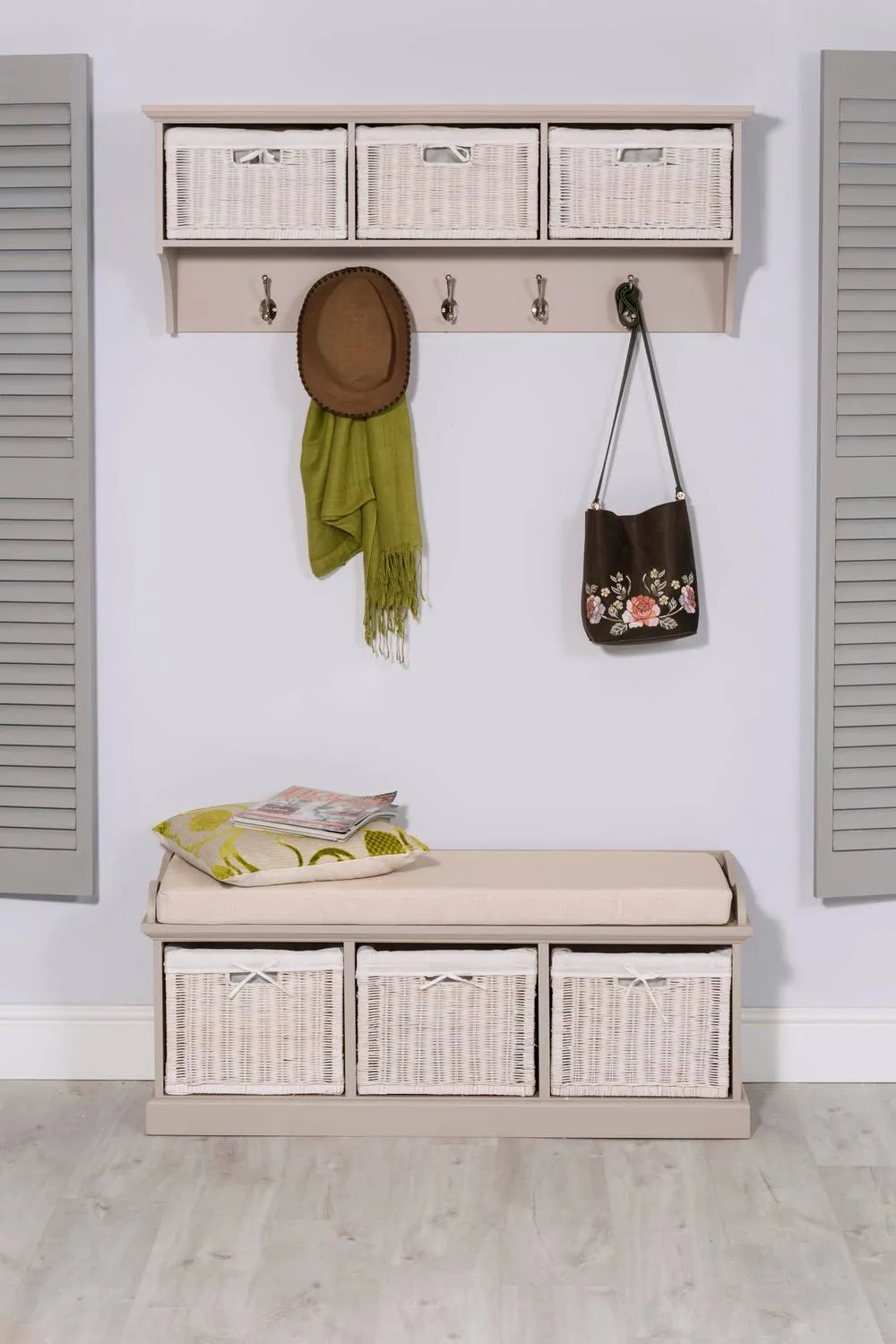 Statement Furniture Tetbury 3 White Wicker Basket & Cream Cushion Hallway Set in Taupe 6
