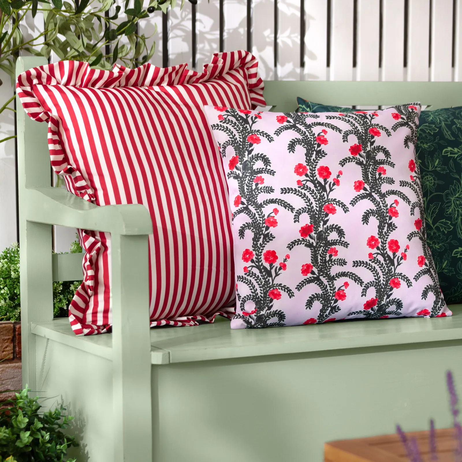 Wylder Cassis Printed Outdoor Cushion in Lilac 6