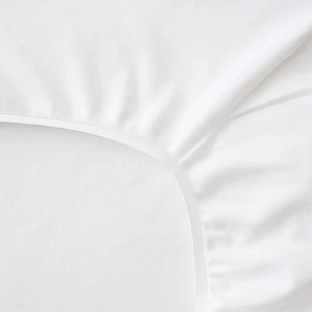 The Tiny Bed Company Premium Cotton Fitted Sheet to fit SnüzKot - 117 x 68cm in White