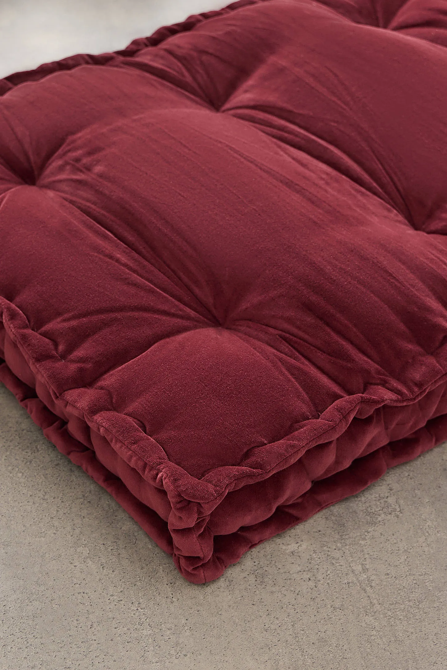 Rohini Cabernet Velvet Daybed Cushion - Maroon 5