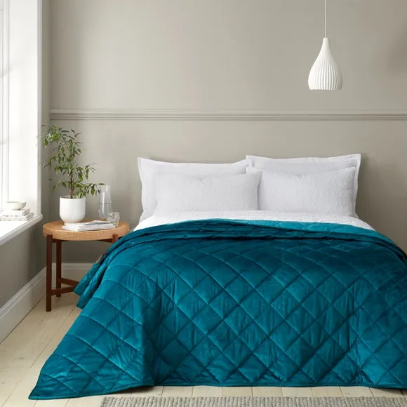 Castleton Quilted Bedspread 1