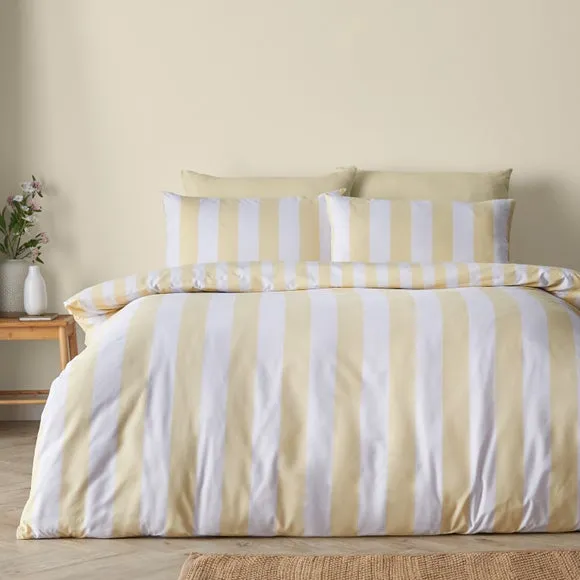 Catherine Lansfield Cove Stripe Duvet Cover and Pillowcase Set 1