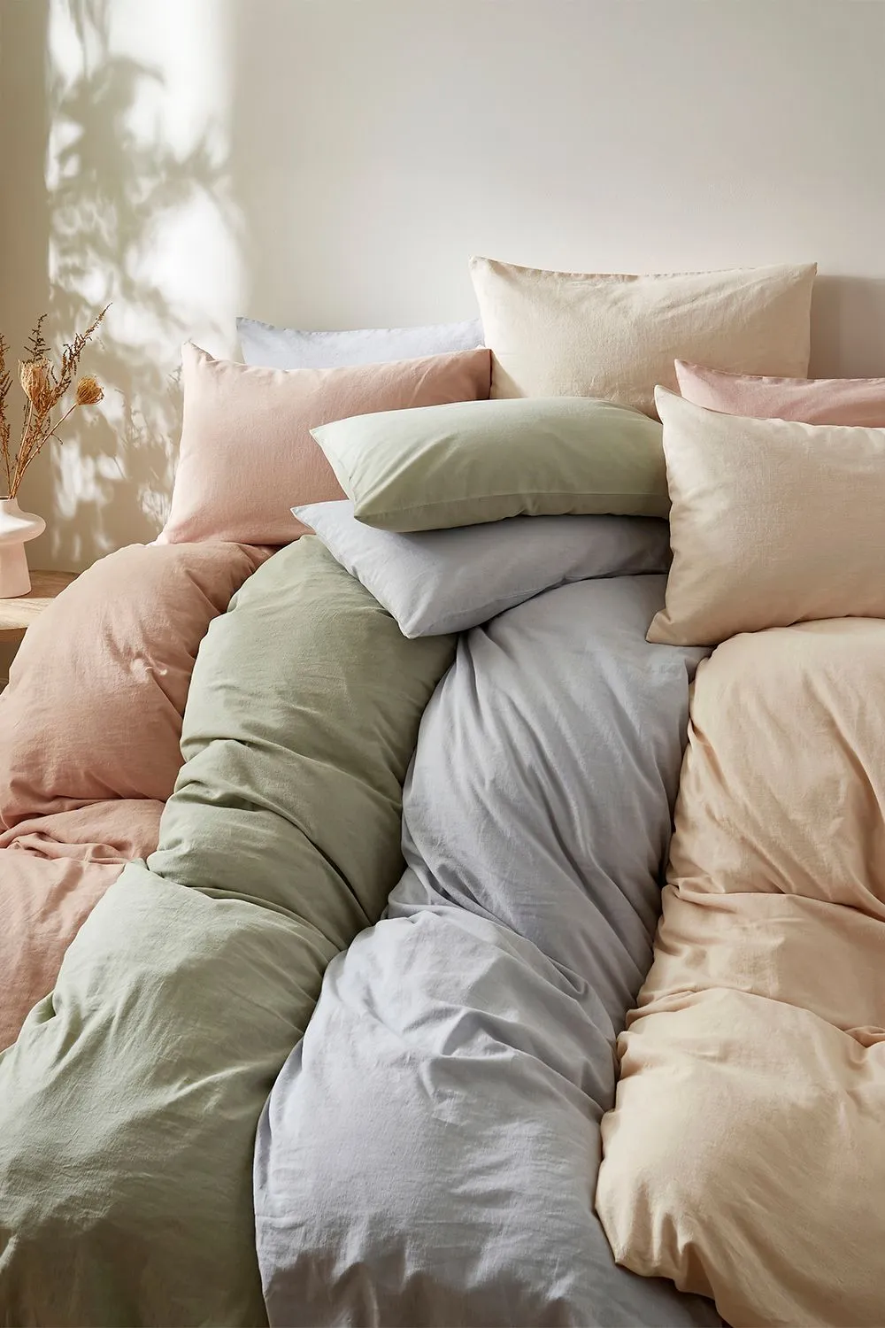 Martex Touch of Linen Duvet Cover Set (Includes 2 Pillowcases 1 For Single) in Pale Pink 6