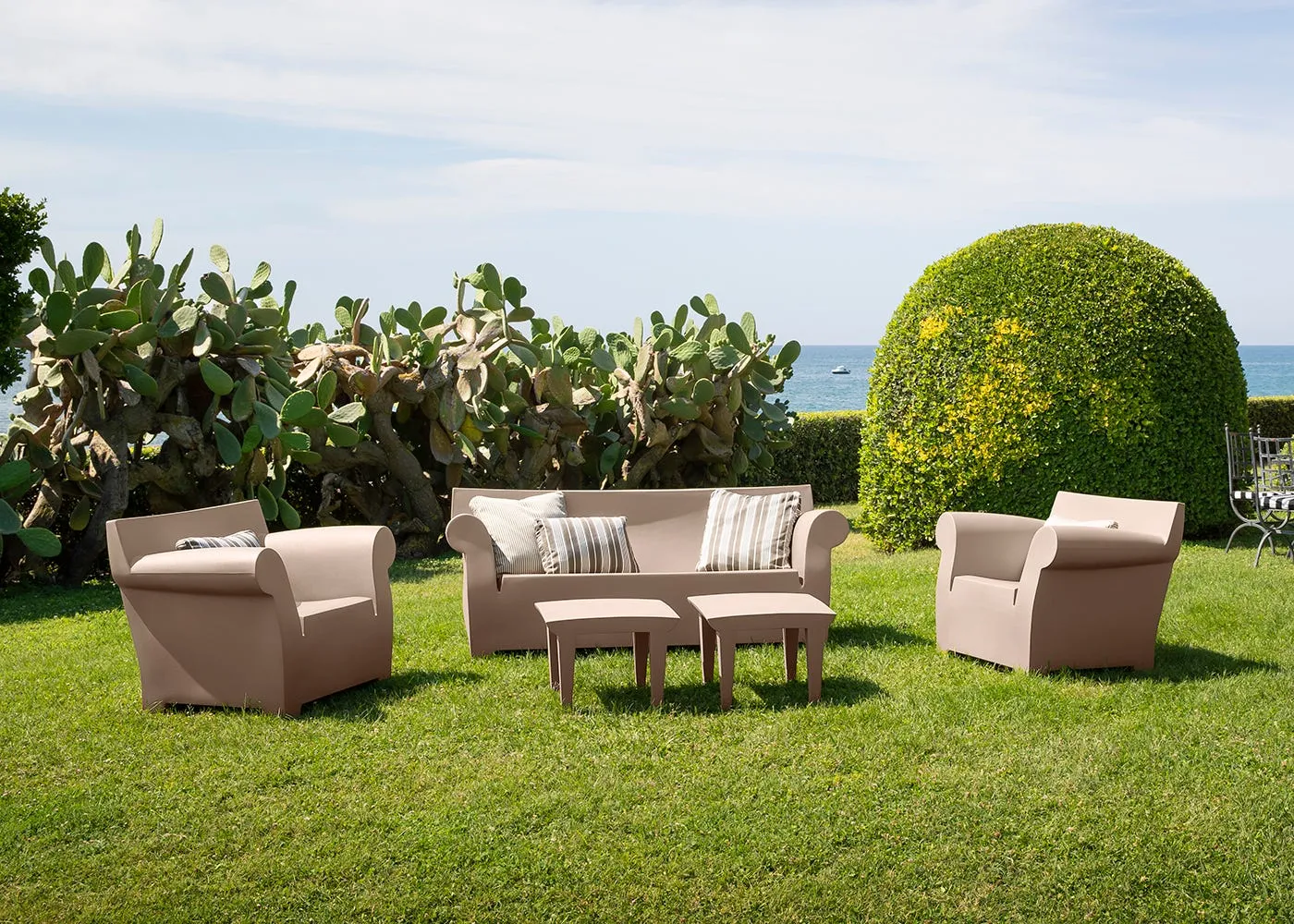 Kartell Bubble Club Sofa Zinc White 3