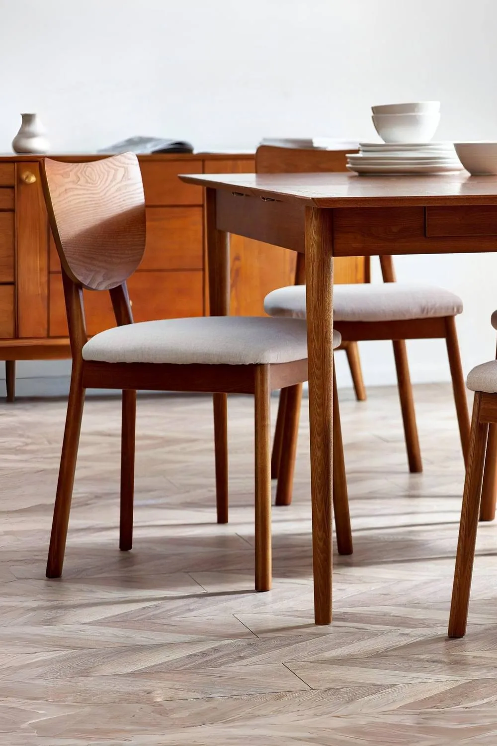 Julian Bowen Lowry Dining Chair (Set of 2) in Brown