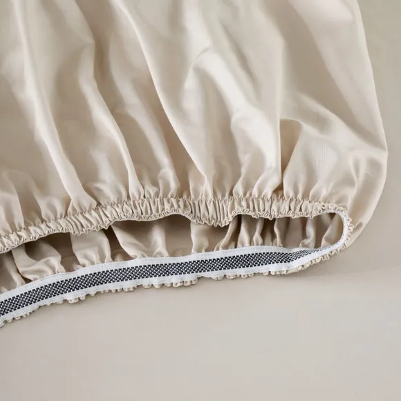 Hotel Cotton Sateen 400 Thread Count Grip Fitted Sheet 3