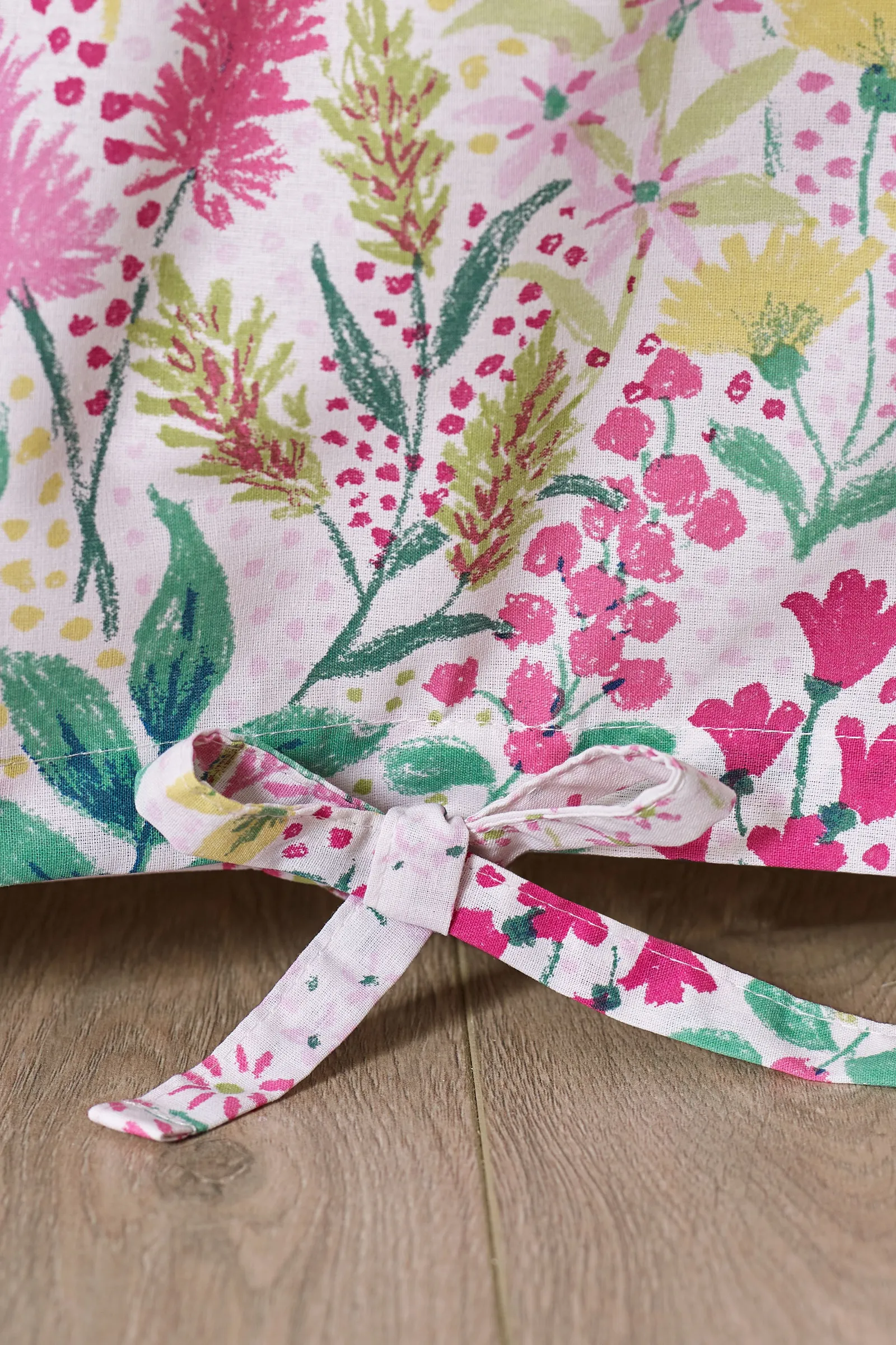 Catherine Lansfield 'Tilly Floral' Reversible Duvet Cover Set in Pink 5