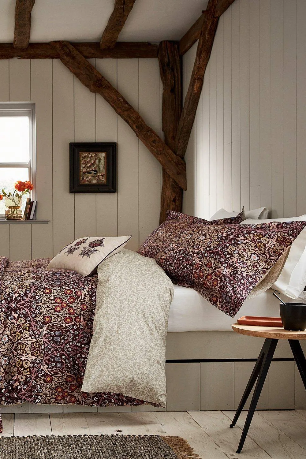Morris & Co 'Blackthorn' Cotton Duvet Cover Set in Dark Red