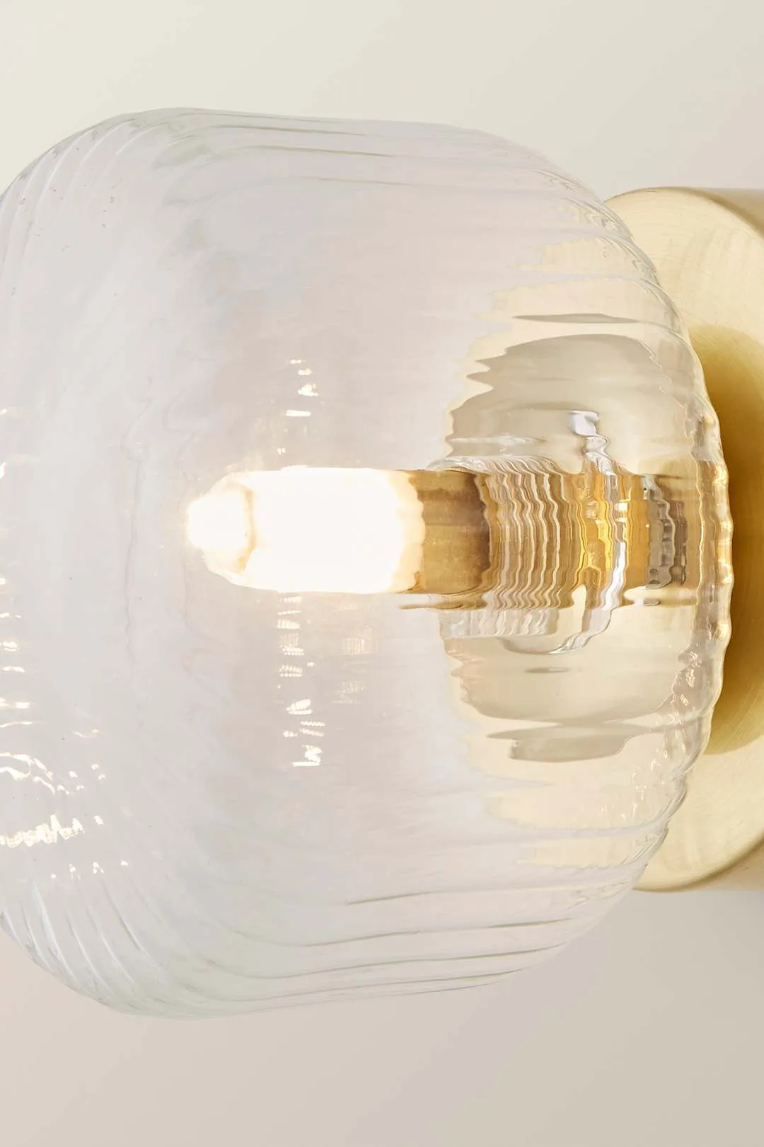 ValueLights Calpe Pair of Small Ribbed Glass Flush Ceiling Wall Lights with Bulbs in Gold 5