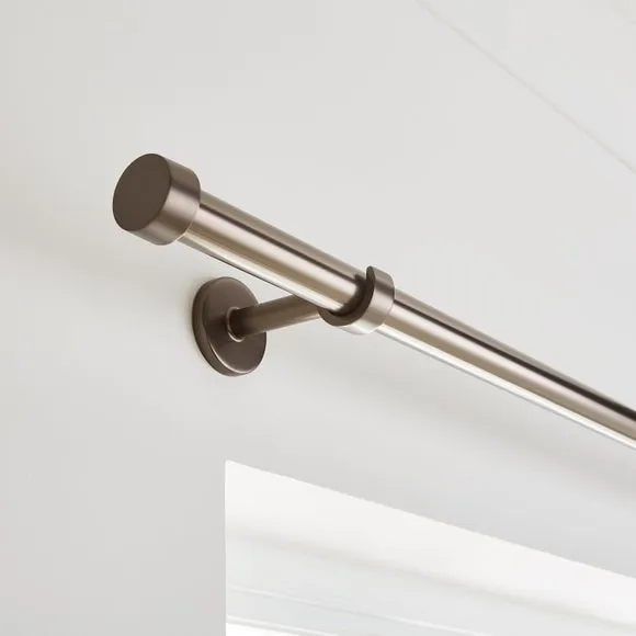 Trinity Extendable Metal Curtain Pole