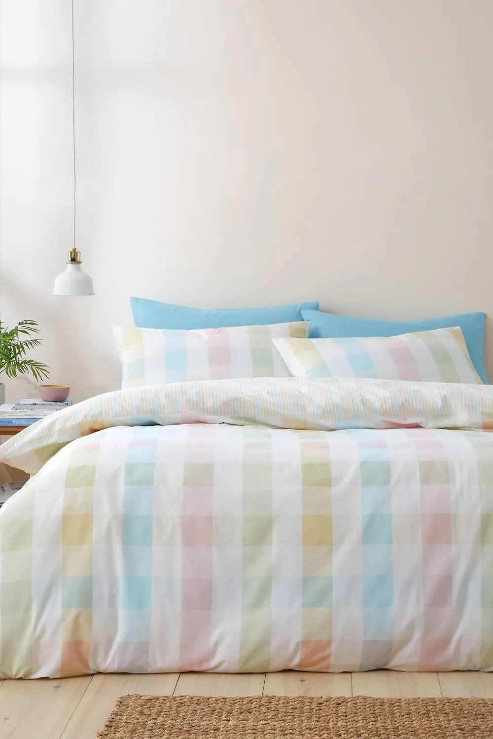 Catherine Lansfield 'Spring Check' Reversible Duvet Cover Set