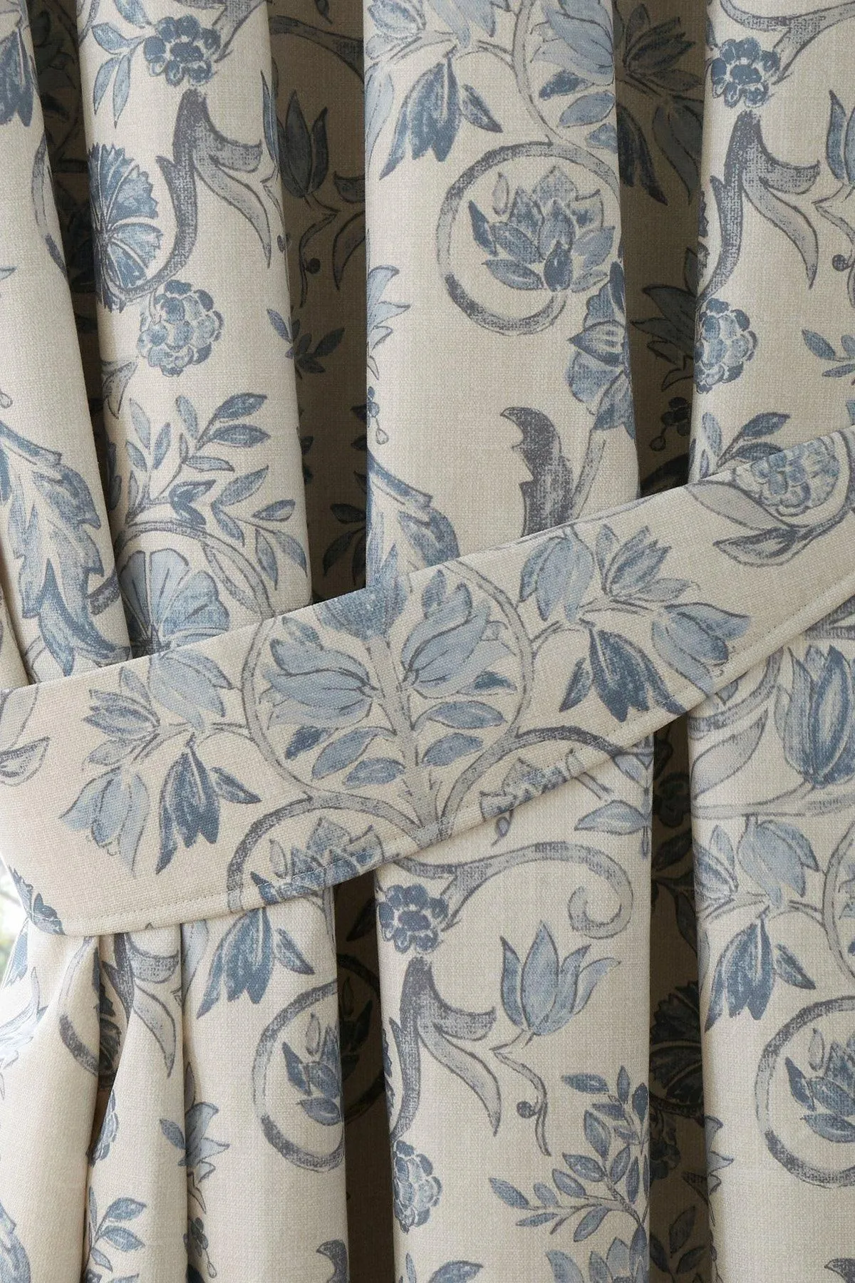 Dreams & Drapes 'Averie' Pair of Pencil Pleat Curtains With Tie-Backs in Blue 5