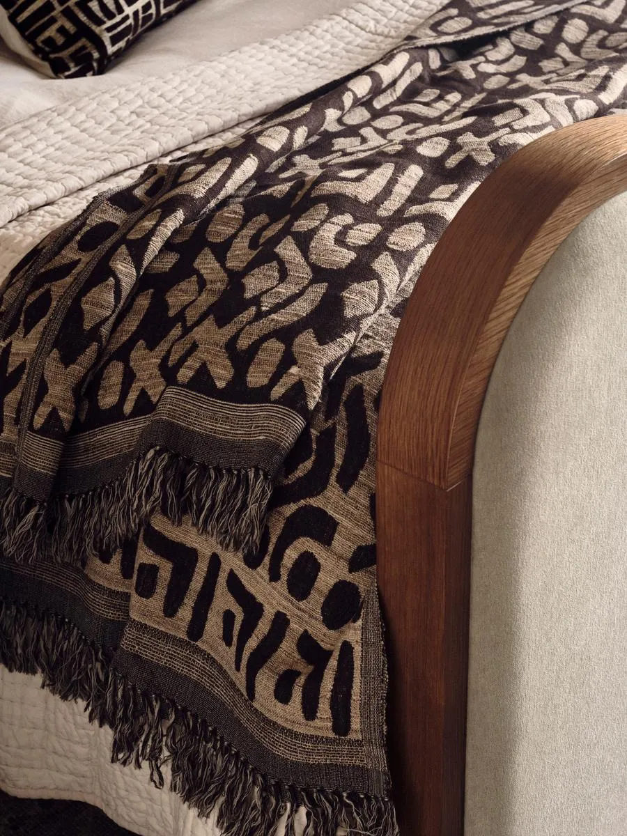 Veda Throw, 140 x 200cm