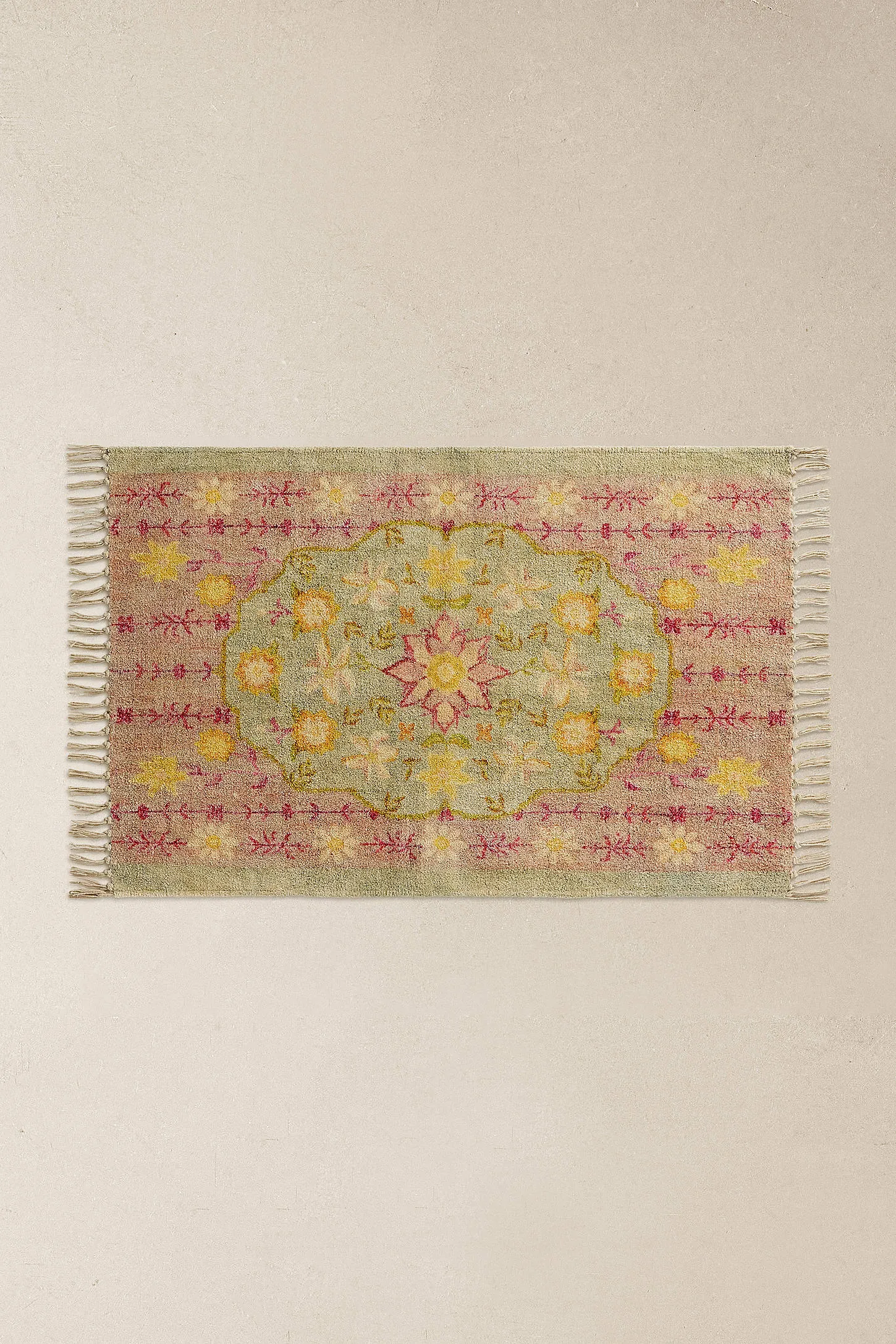Juniper Pink 2x3ft / 60x90cm Rug - Pink