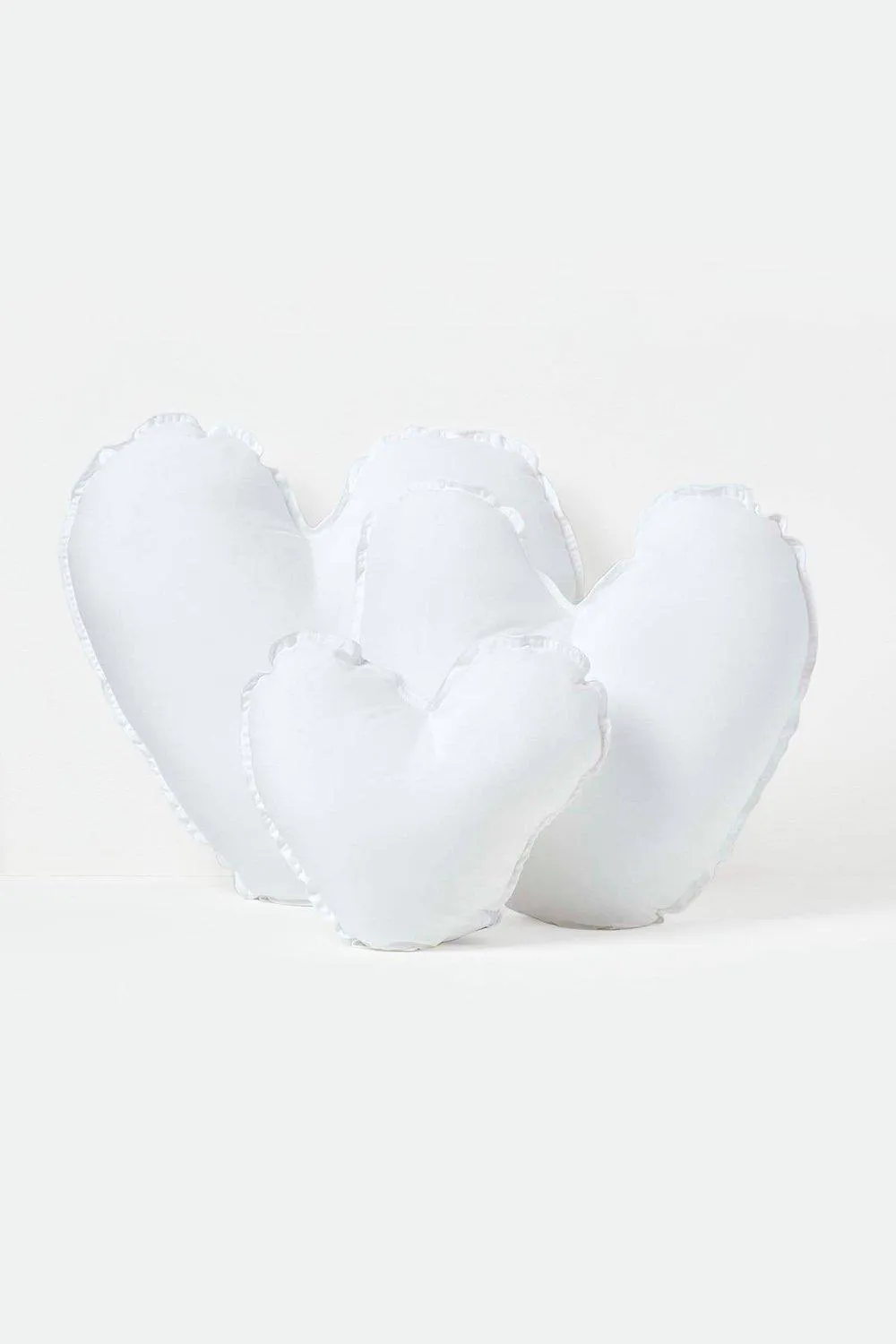 Homescapes Super Microfibre Heart Shaped Cushion Pad - Cushion Filler & Inserts in White 6