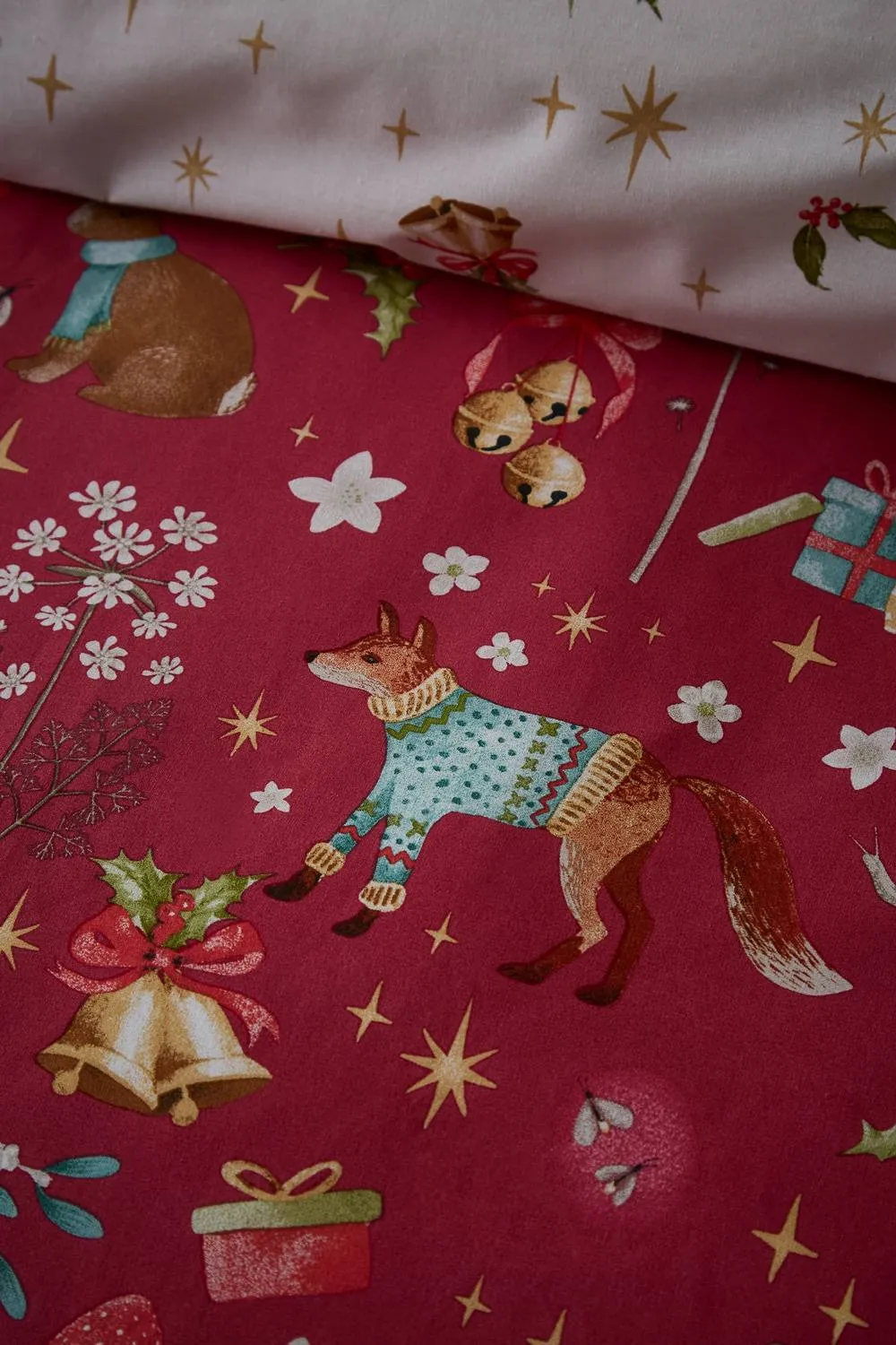 Catherine Lansfield Christmas Enchanted Twilight Reversible Duvet Cover Set in Red 4